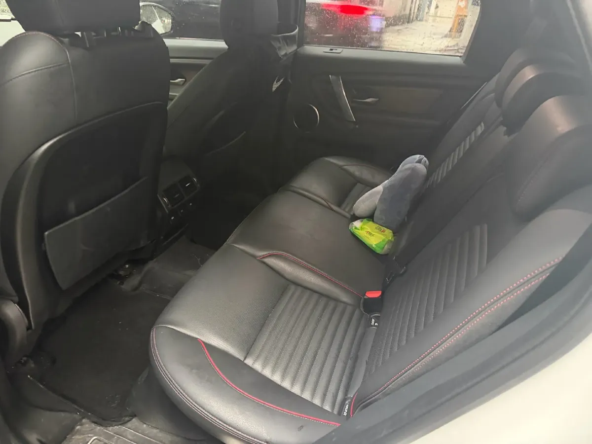 2020 Land Rover Discovery Sport 2.0T 249HP L4 9AT,autocango,china used car exporter,china ev exporter,chinese used car exporter,chinese used ev exporter