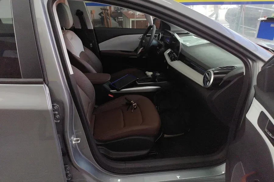 2023 Chevrolet Monza 1.5L 113HP L4 6DCT,autocango,china used car exporter,china ev exporter,chinese used car exporter,chinese used ev exporter