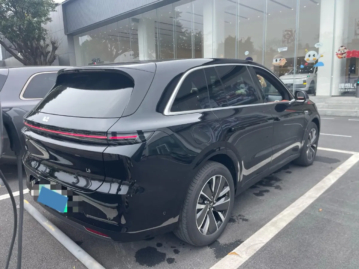 2025 Li L6 Range Extended 154HP L4 REEV,autocango,china used car exporter,china ev exporter,chinese used car exporter,chinese used ev exporter
