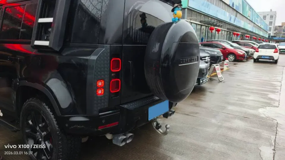 2024 Land Rover Defender 3.0T 400HP L6 8AT,autocango,china used car exporter,china ev exporter,chinese used car exporter,chinese used ev exporter