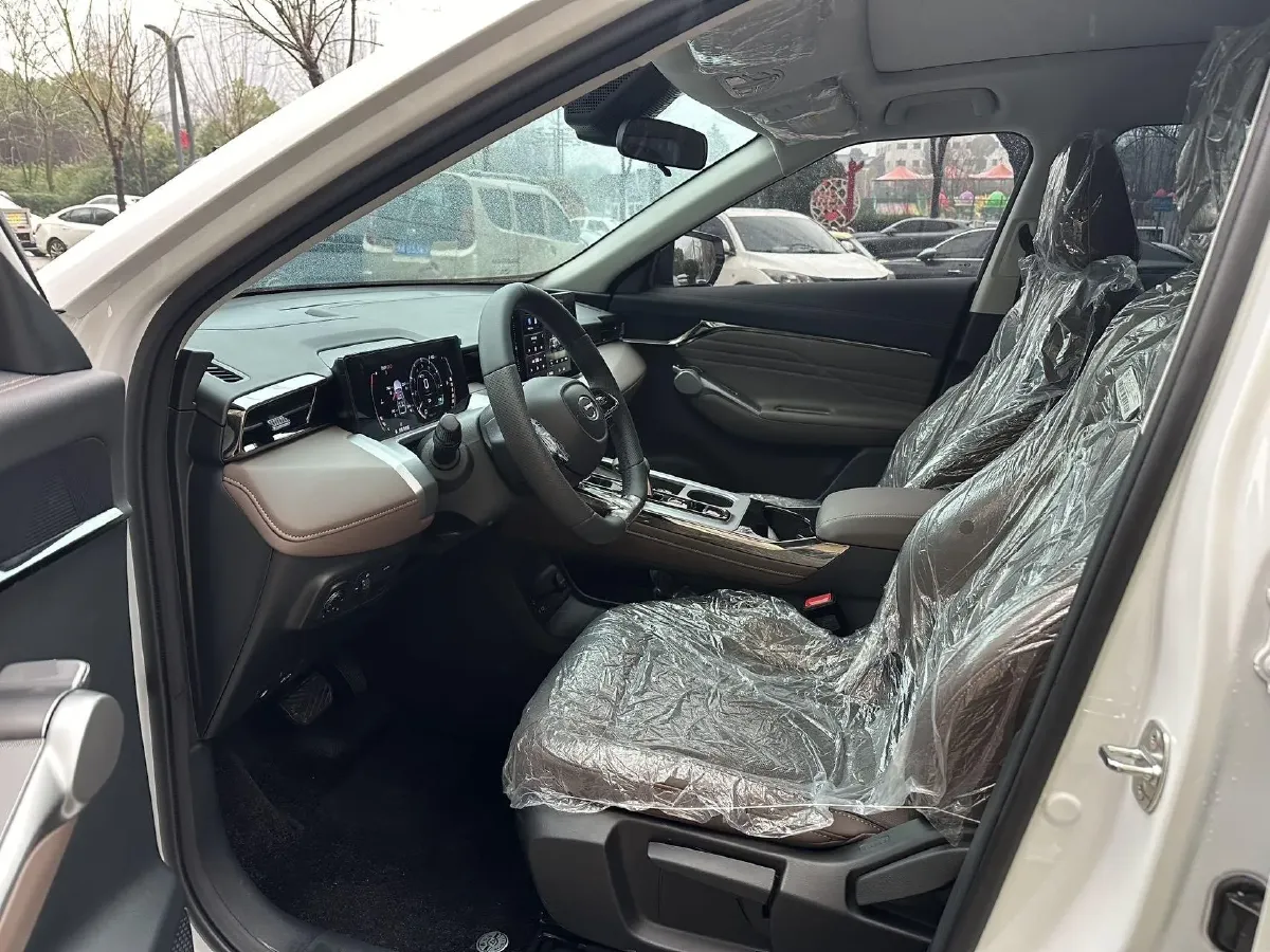 2024 GAC Trumpchi GS4 1.5T 177HP L4 7DCT,autocango,china used car exporter,china ev exporter,chinese used car exporter,chinese used ev exporter