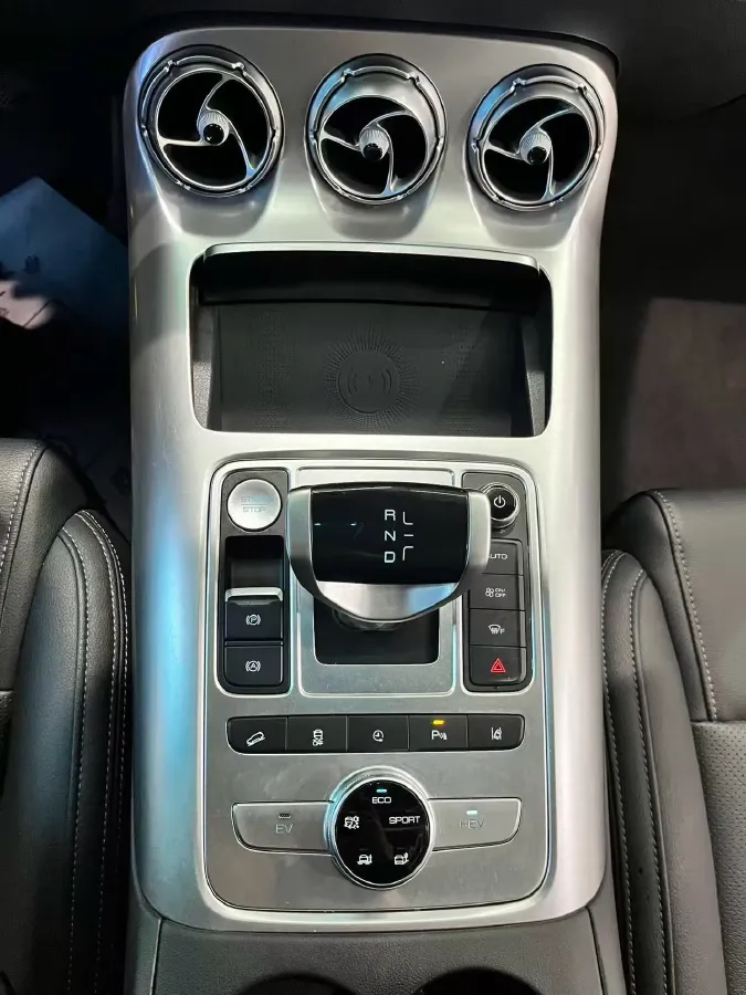 2020 Denza X 2.0T 192HP L4 6DCT PHEV 20KWH,autocango,china used car exporter,china ev exporter,chinese used car exporter,chinese used ev exporter