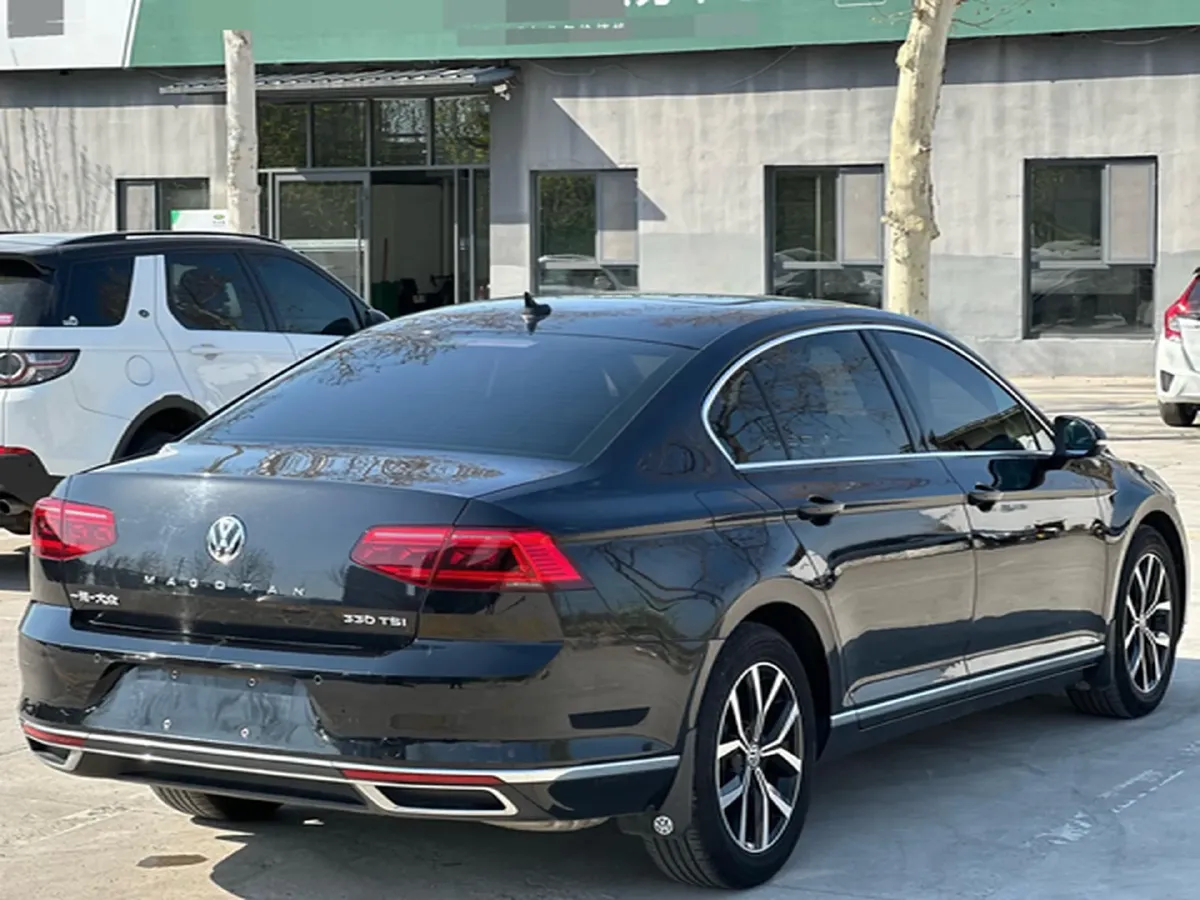 2020 Volkswagen Magotan 2.0T 186HP L4 7DCT,autocango,china used car exporter,china ev exporter,chinese used car exporter,chinese used ev exporter