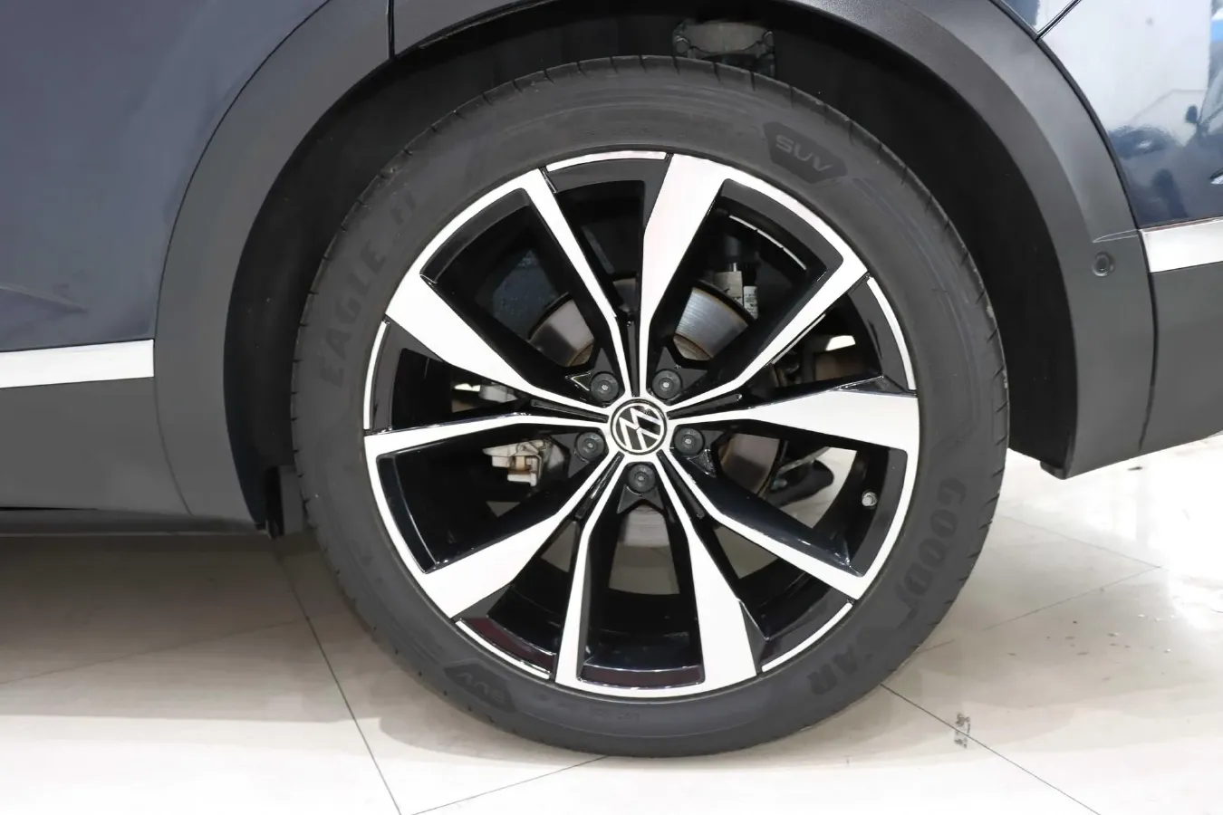 2021 Volkswagen Talagon 2.5T 299HP V6 7DCT,autocango,china used car exporter,china ev exporter,chinese used car exporter,chinese used ev exporter