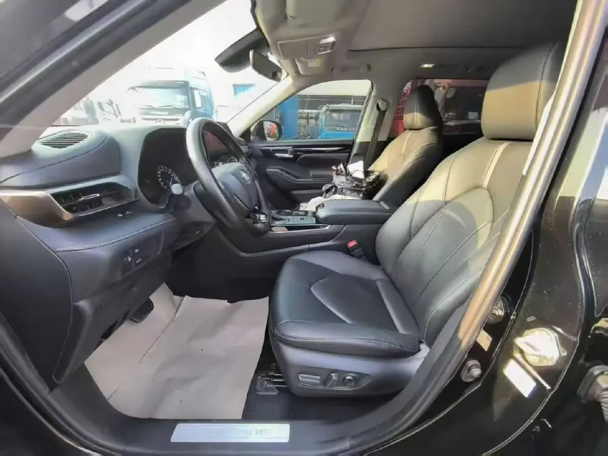 2023 Toyota Highlander 2.5L 189HP L4 E-CVT Hybrid,autocango,china used car exporter,china ev exporter,chinese used car exporter,chinese used ev exporter