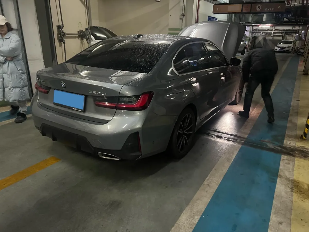 2023 BMW 3 Series 2.0T 184HP L4 8AT,autocango,china used car exporter,china ev exporter,chinese used car exporter,chinese used ev exporter