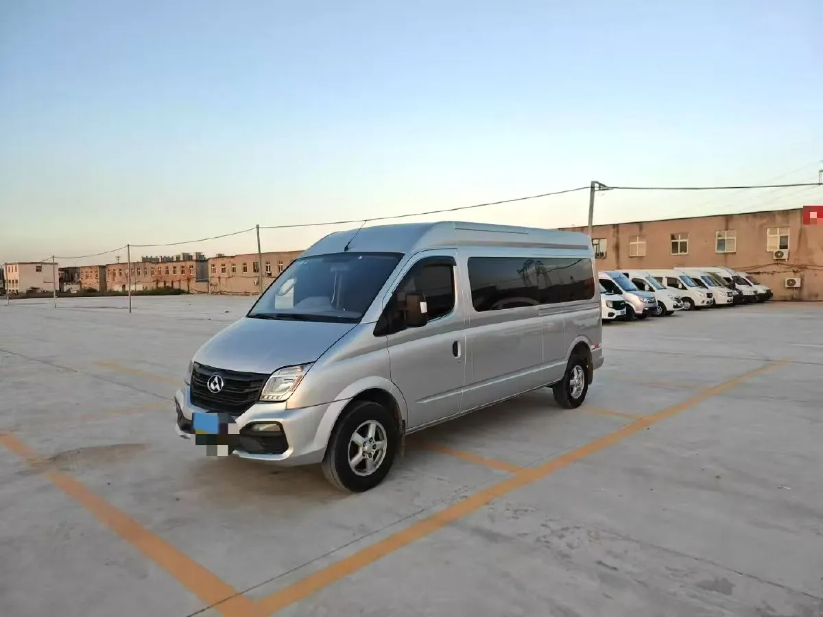 2018 MAXUS XinTu V80 2.5T 136HP L4 6MT,autocango,china used car exporter,china ev exporter,chinese used car exporter,chinese used ev exporter