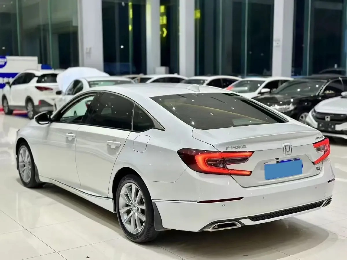 2022 Honda Accord 1.5T 194HP L4 CVT,autocango,china used car exporter,china ev exporter,chinese used car exporter,chinese used ev exporter