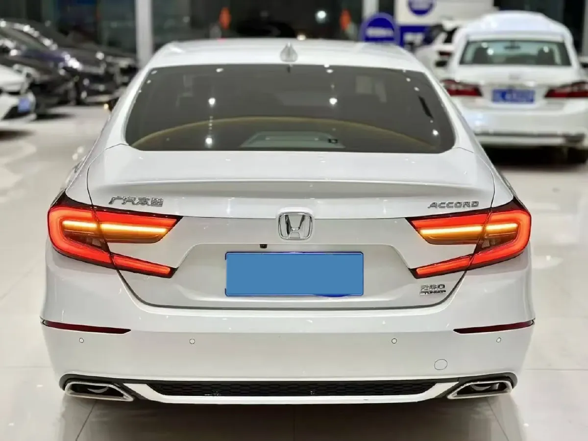 2022 Honda Accord 1.5T 194HP L4 CVT,autocango,china used car exporter,china ev exporter,chinese used car exporter,chinese used ev exporter