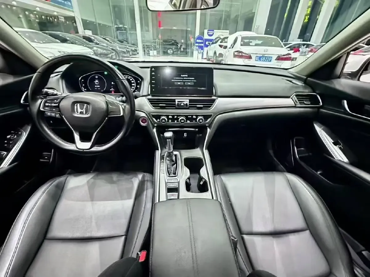 2022 Honda Accord 1.5T 194HP L4 CVT,autocango,china used car exporter,china ev exporter,chinese used car exporter,chinese used ev exporter