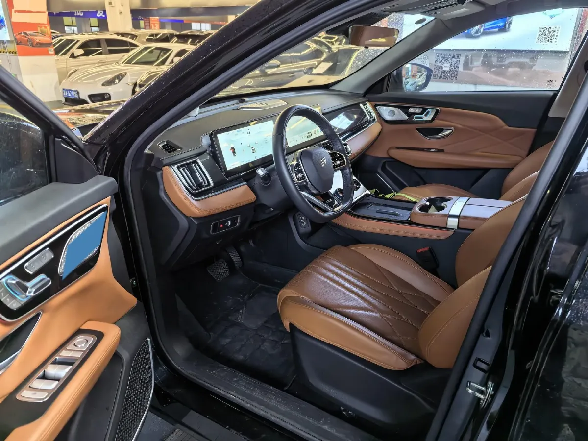 2024 Chery Tiggo8L 2.0T 254HP L4 8AT,autocango,china used car exporter,china ev exporter,chinese used car exporter,chinese used ev exporter