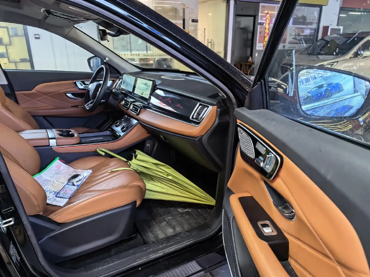 2024 Chery Tiggo8L 2.0T 254HP L4 8AT,autocango,china used car exporter,china ev exporter,chinese used car exporter,chinese used ev exporter