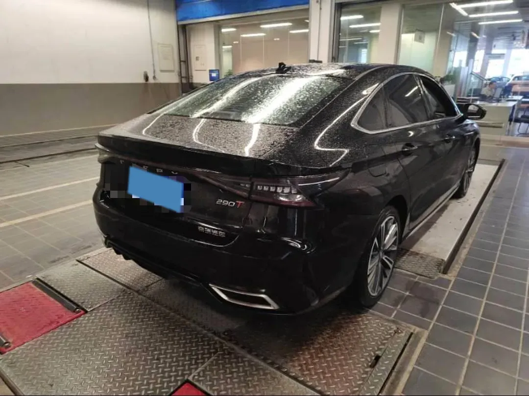 2022 Chery Arrizo 8 1.6T 197HP L4 7DCT,autocango,china used car exporter,china ev exporter,chinese used car exporter,chinese used ev exporter