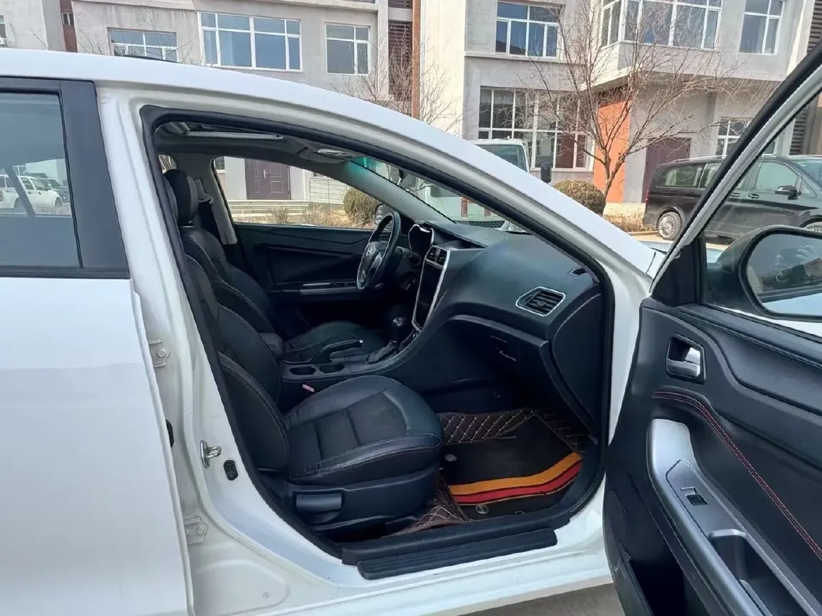 2018 HaiMa Family F5 1.6L 125HP L4 6AT,autocango,china used car exporter,china ev exporter,chinese used car exporter,chinese used ev exporter