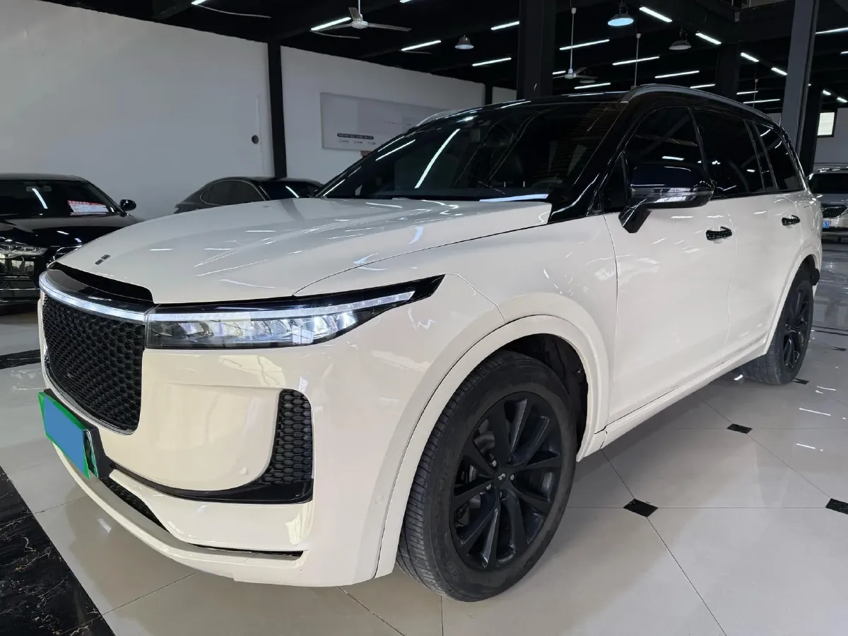2020 Li ONE Range Extended 131HP REEV 40.5KWH,autocango,china used car exporter,china ev exporter,chinese used car exporter,chinese used ev exporter