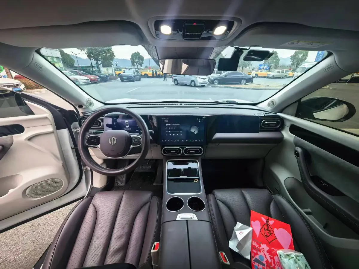 2023 Leapmotor C11 1.2T 131HP L3 REEV 43.74KWH,autocango,china used car exporter,china ev exporter,chinese used car exporter,chinese used ev exporter