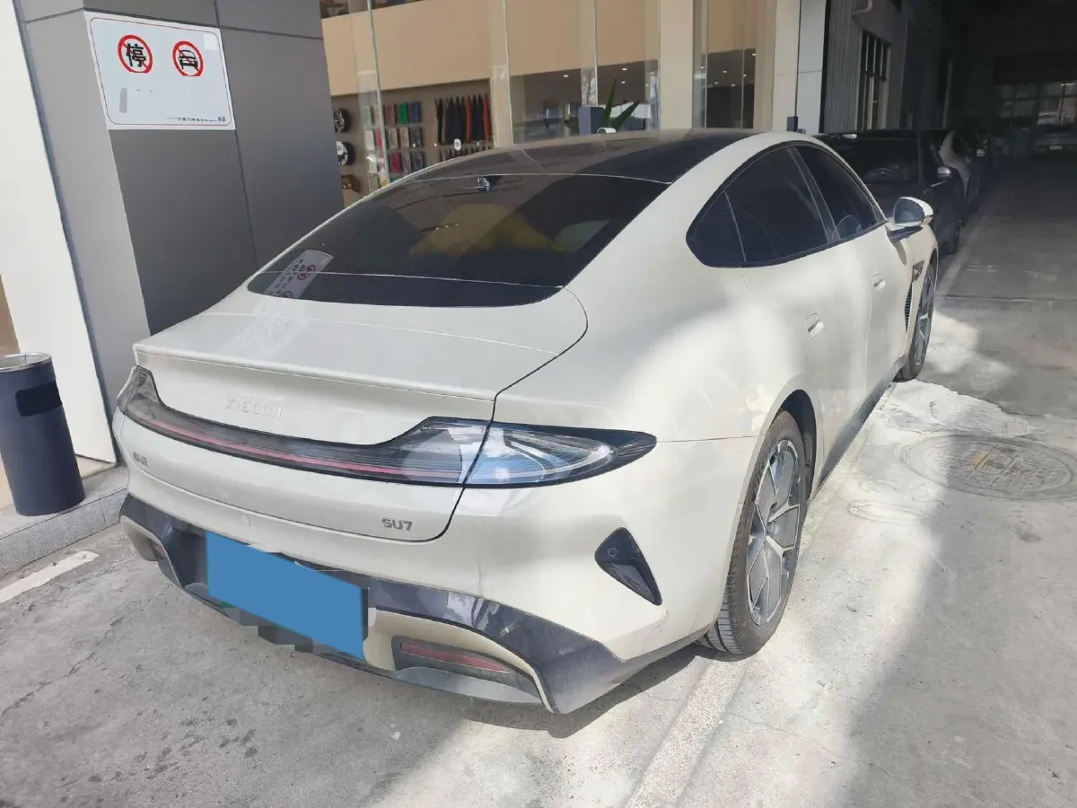 2024 MI SU7 BEV 73.6KWH,autocango,china used car exporter,china ev exporter,chinese used car exporter,chinese used ev exporter