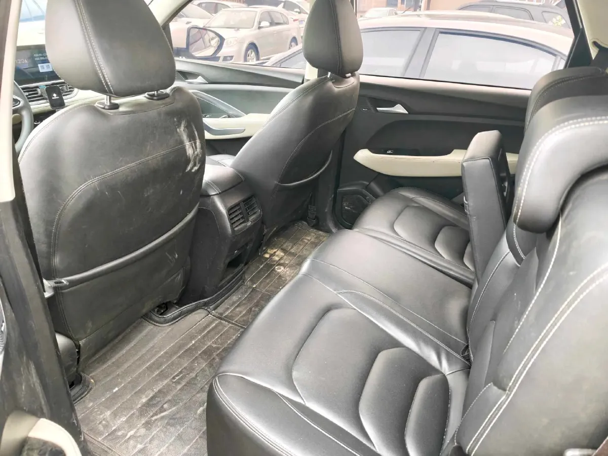 2018 BaoJun 530 1.5T 150HP L4 6DCT,autocango,china used car exporter,china ev exporter,chinese used car exporter,chinese used ev exporter