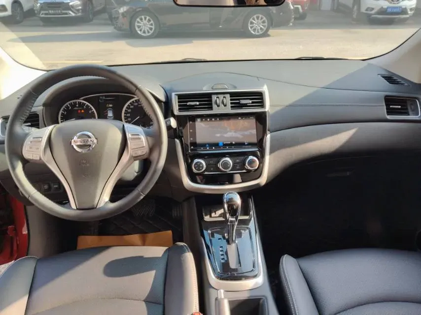 2021 Nissan Tiida 1.6L 122HP L4 CVT,autocango,china used car exporter,china ev exporter,chinese used car exporter,chinese used ev exporter