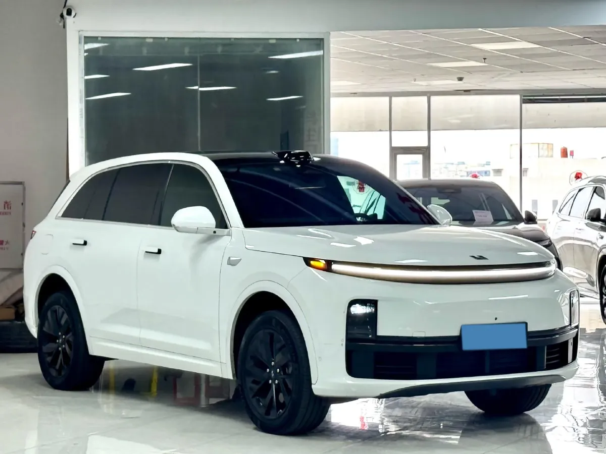 2023 Li L7 Range Extended 154HP REEV 40.9KWH,autocango,china used car exporter,china ev exporter,chinese used car exporter,chinese used ev exporter