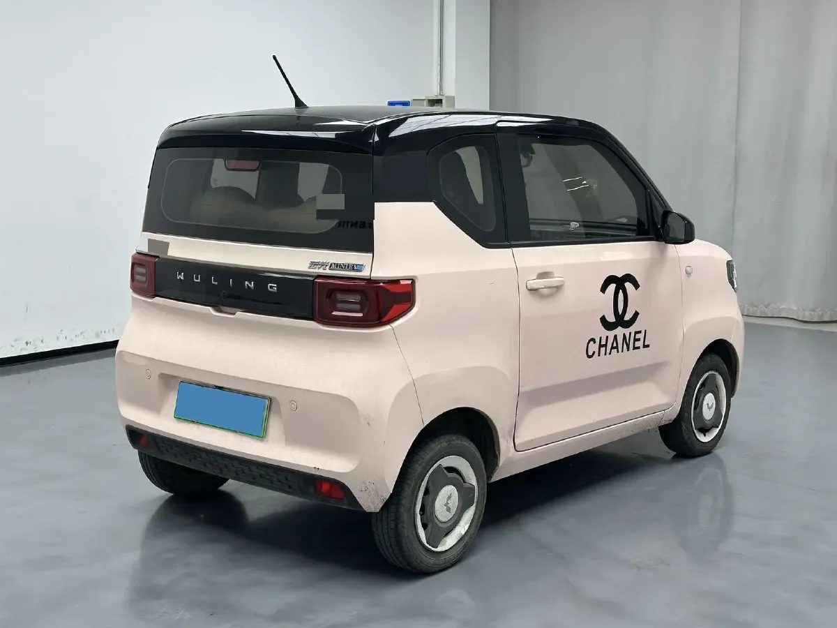 2021 WuLing HongGuang MINI EV BEV 13.9KWH,autocango,china used car exporter,china ev exporter,chinese used car exporter,chinese used ev exporter
