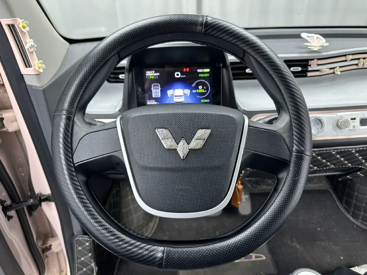 2021 WuLing HongGuang MINI EV BEV 13.9KWH,autocango,china used car exporter,china ev exporter,chinese used car exporter,chinese used ev exporter
