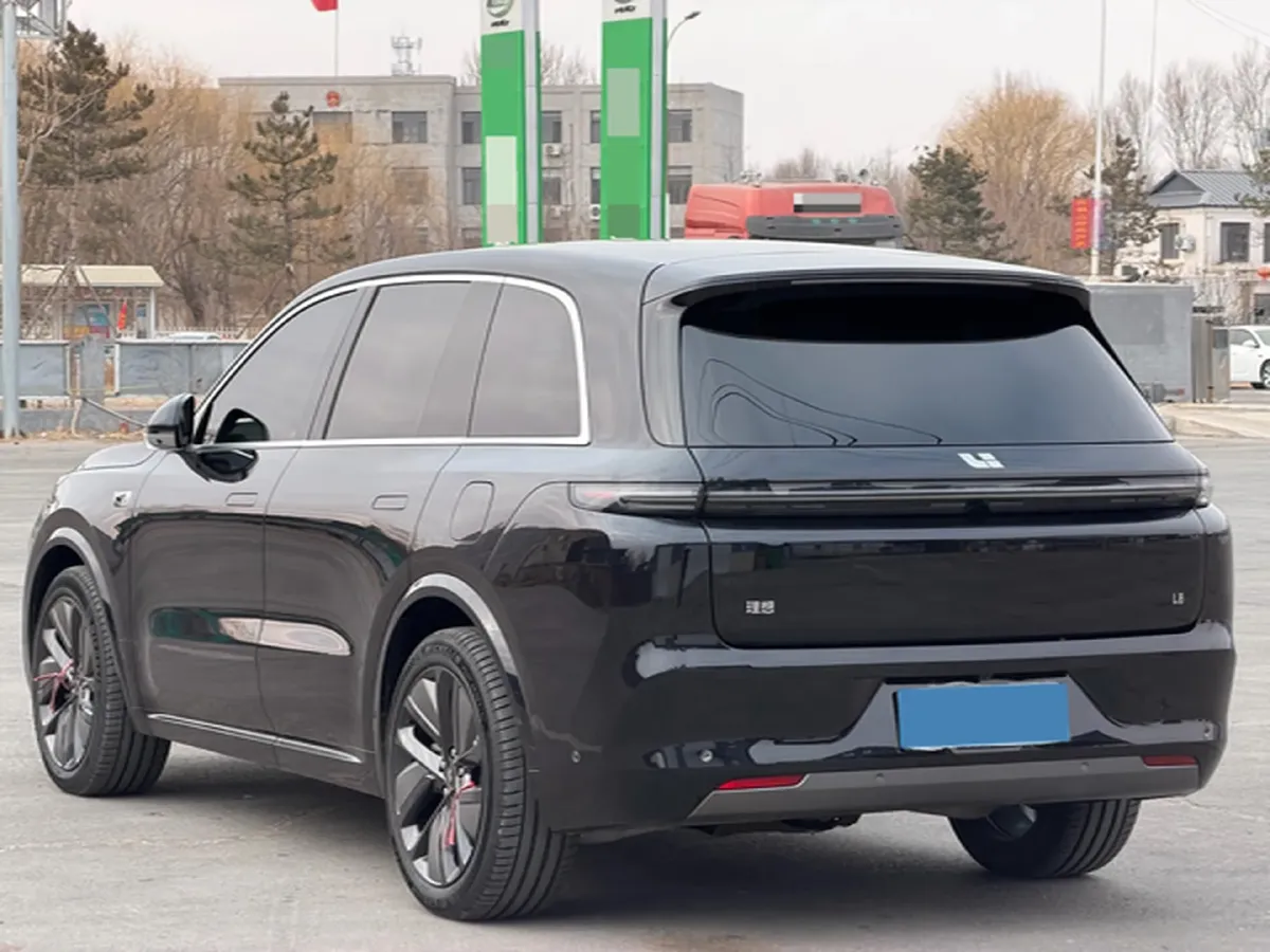 2024 Volvo S60 2.0T 197HP L4 7DCT,autocango,china used car exporter,china ev exporter,chinese used car exporter,chinese used ev exporter