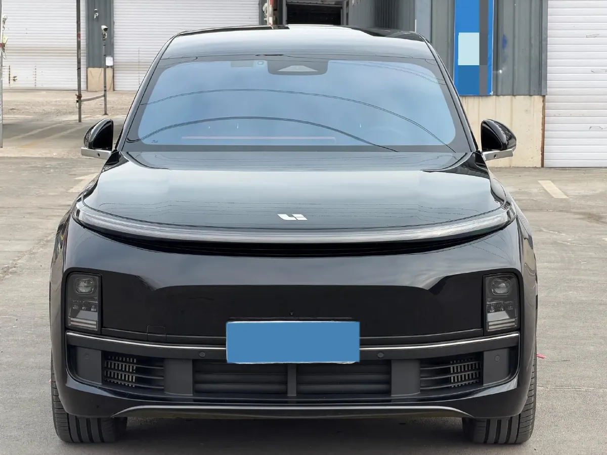 2024 Volvo S60 2.0T 197HP L4 7DCT,autocango,china used car exporter,china ev exporter,chinese used car exporter,chinese used ev exporter