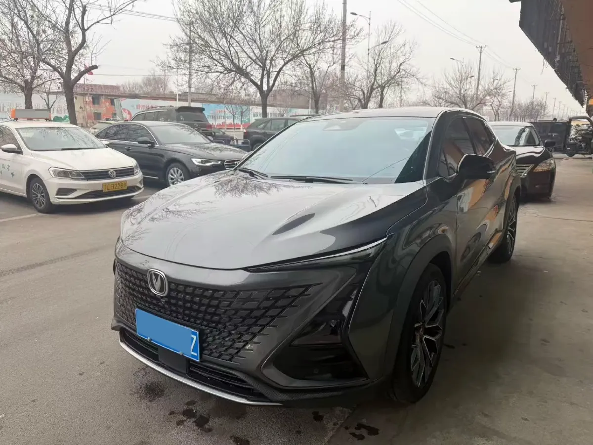 2021 ChangAn UNI-T 1.5T 180HP L4 7DCT,autocango,china used car exporter,china ev exporter,chinese used car exporter,chinese used ev exporter