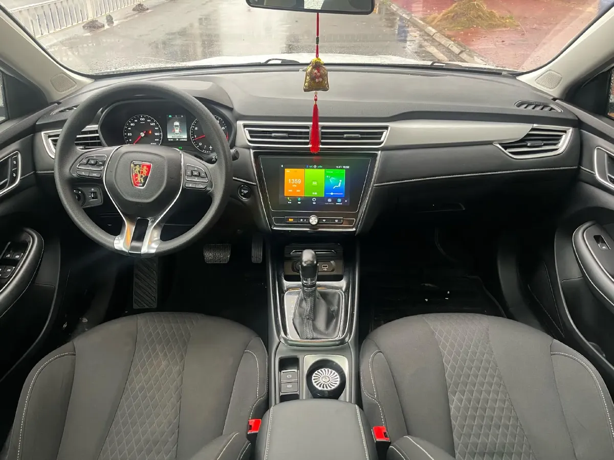 2020 Roewe i5 1.5L 120HP L4 CVT,autocango,china used car exporter,china ev exporter,chinese used car exporter,chinese used ev exporter