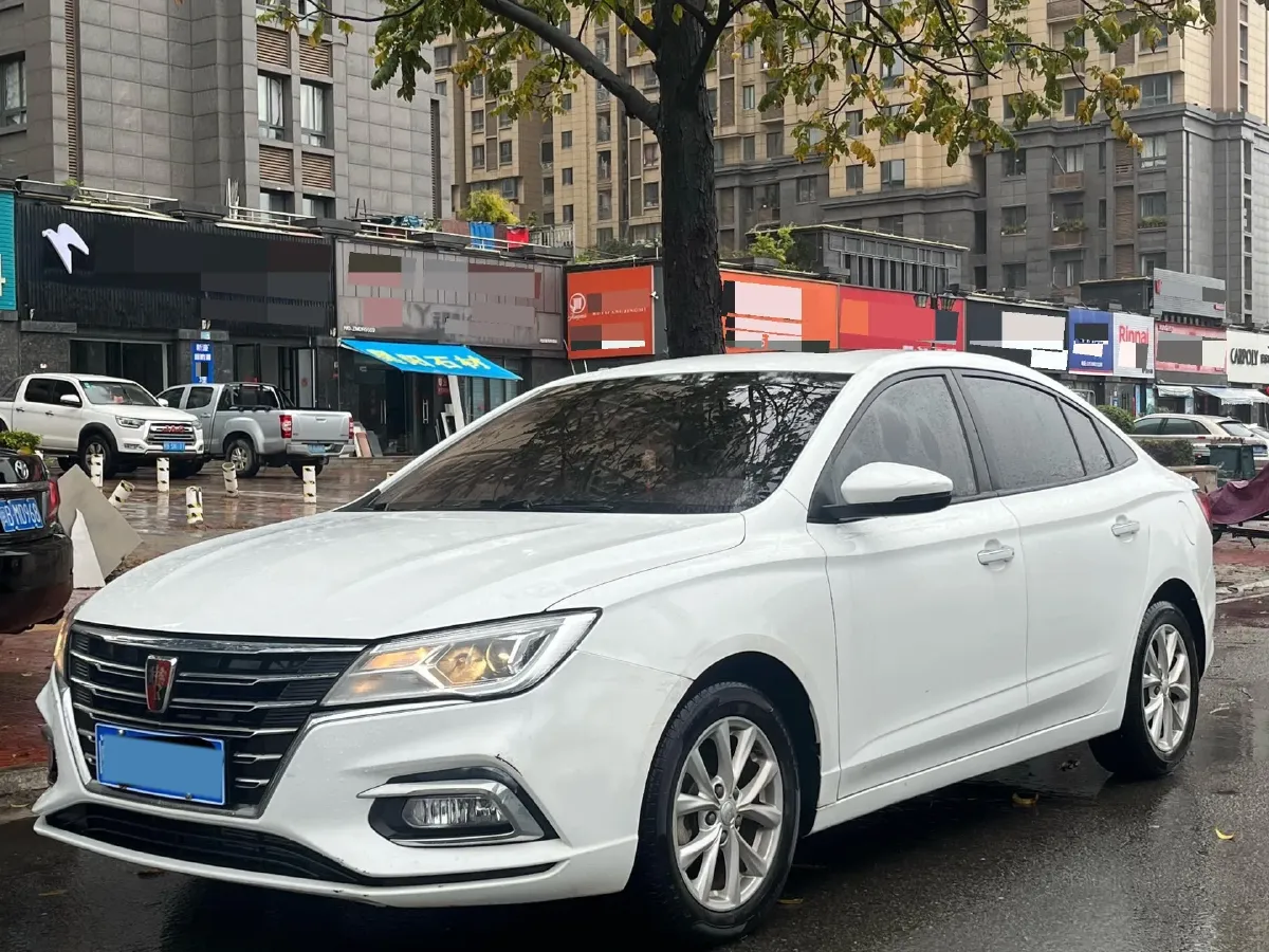 2020 Roewe i5 1.5L 120HP L4 CVT,autocango,china used car exporter,china ev exporter,chinese used car exporter,chinese used ev exporter
