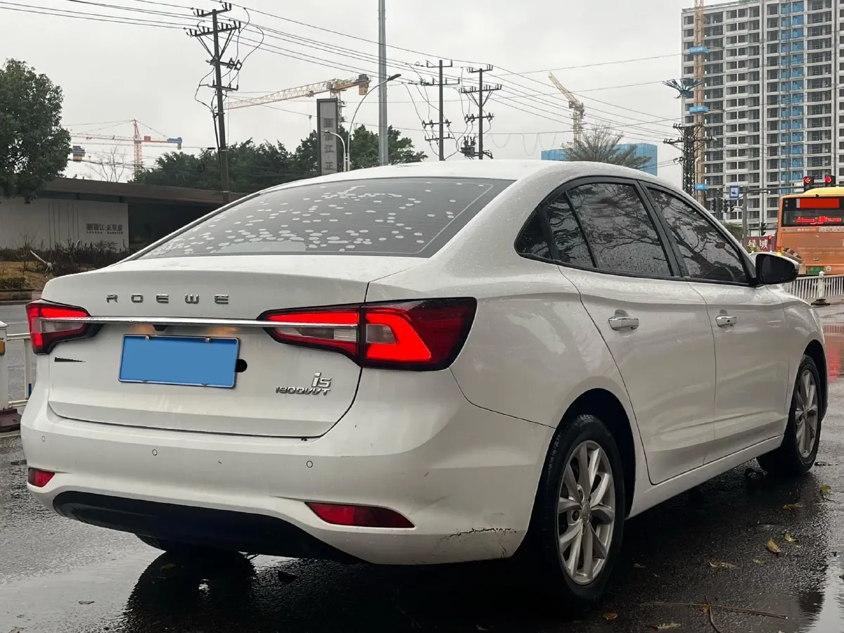 2020 Roewe i5 1.5L 120HP L4 CVT,autocango,china used car exporter,china ev exporter,chinese used car exporter,chinese used ev exporter