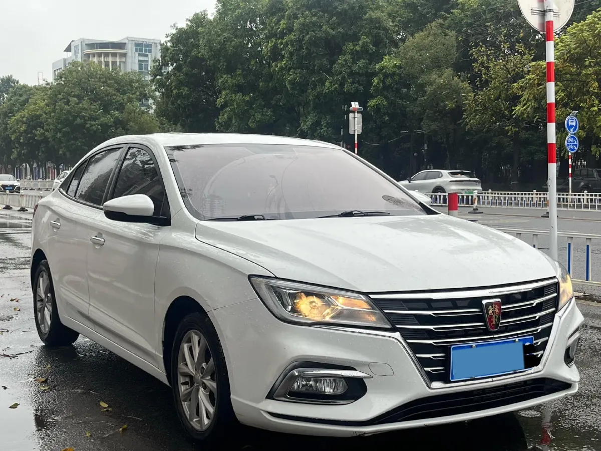 2020 Roewe i5 1.5L 120HP L4 CVT,autocango,china used car exporter,china ev exporter,chinese used car exporter,chinese used ev exporter