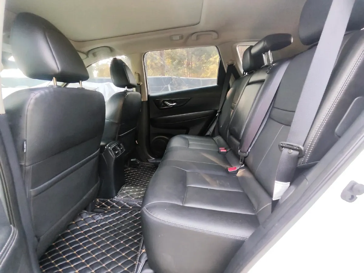 2020 Nissan X-Trail 2.0L 154HP L4 CVT,autocango,china used car exporter,china ev exporter,chinese used car exporter,chinese used ev exporter