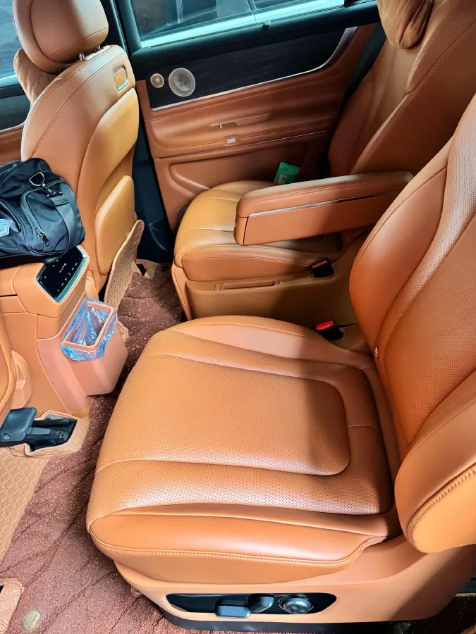 2024 AITO AITO M9 1.5T 152HP L4 REEV 42KWH,autocango,china used car exporter,china ev exporter,chinese used car exporter,chinese used ev exporter