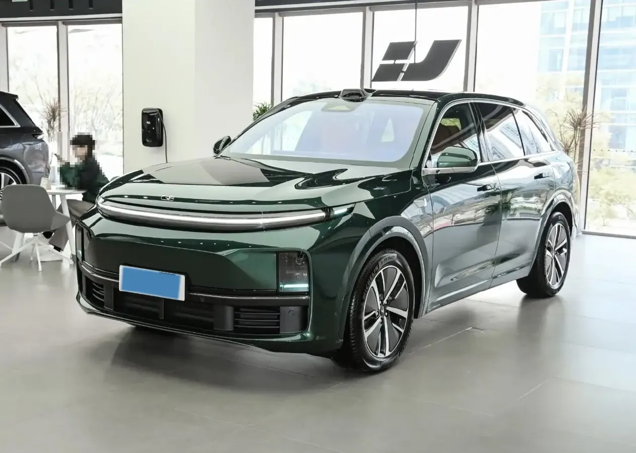 2024 Li L8 Range Extended 154HP REEV 42.8KWH,autocango,china used car exporter,china ev exporter,chinese used car exporter,chinese used ev exporter