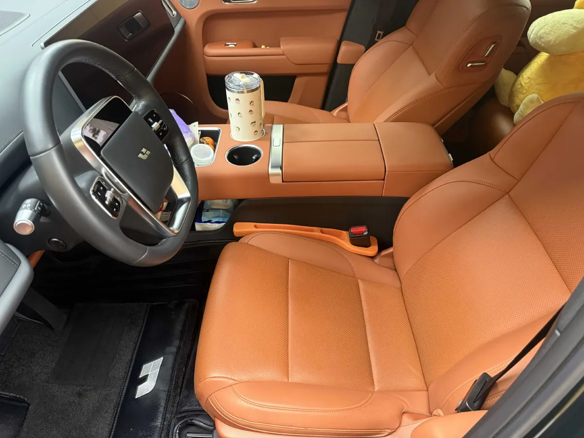 2024 Li L8 Range Extended 154HP REEV 42.8KWH,autocango,china used car exporter,china ev exporter,chinese used car exporter,chinese used ev exporter