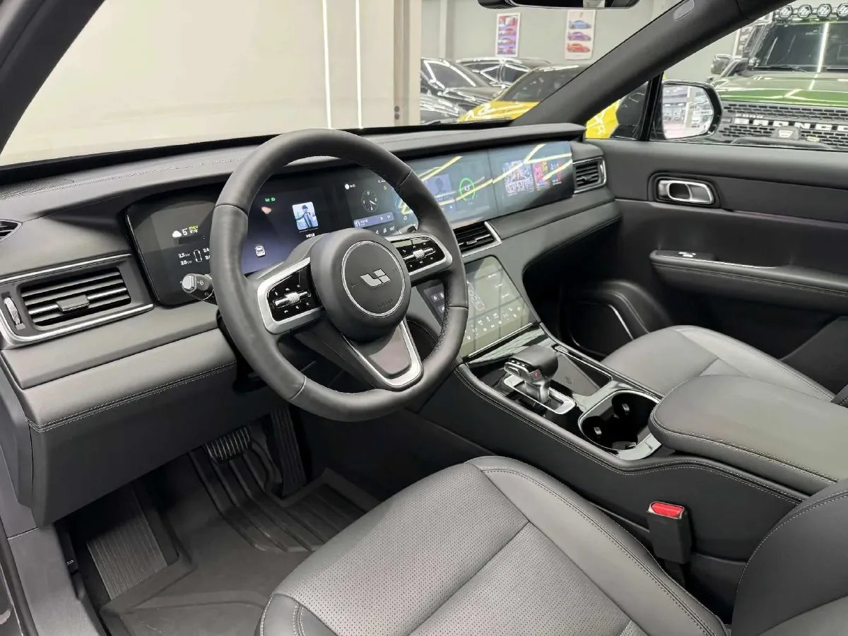 2021 Li ONE Range Extended 131HP REEV 40.5KWH,autocango,china used car exporter,china ev exporter,chinese used car exporter,chinese used ev exporter