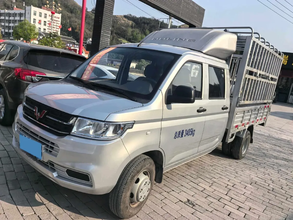 2023 WuLing RongGuang New Truck 2.0L 136HP L4 5MT,autocango,china used car exporter,china ev exporter,chinese used car exporter,chinese used ev exporter