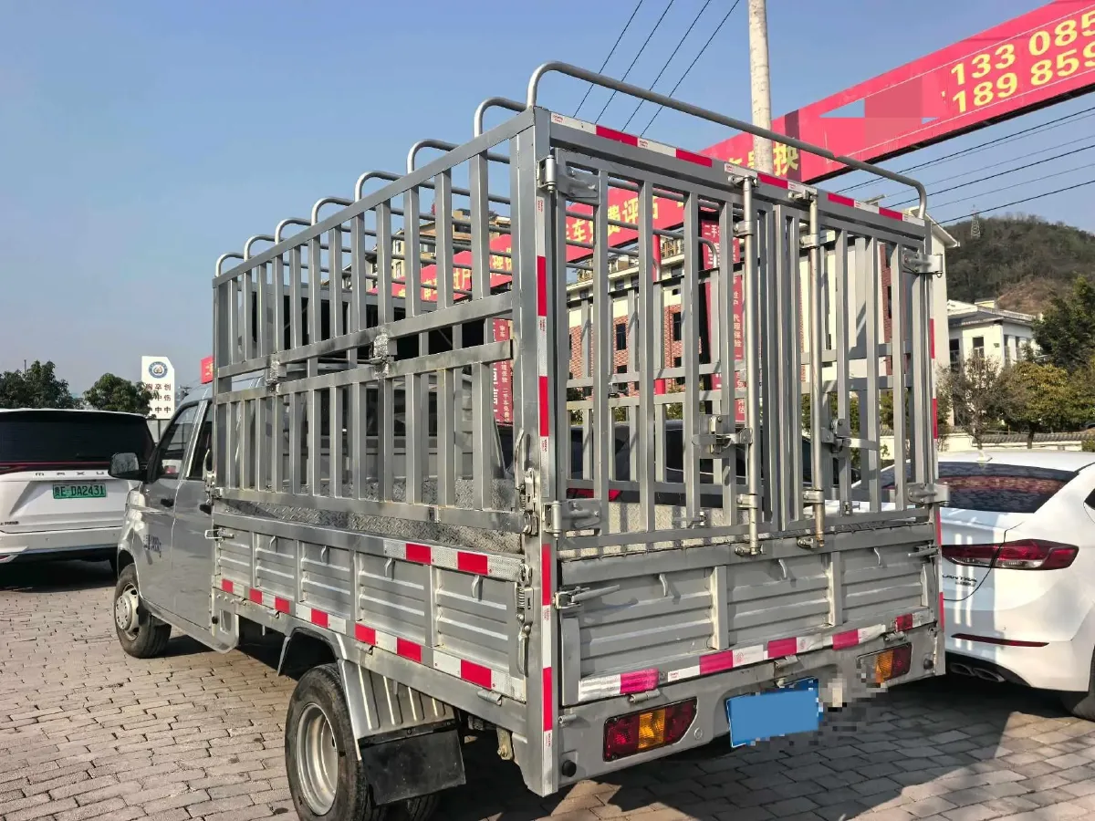 2023 WuLing RongGuang New Truck 2.0L 136HP L4 5MT,autocango,china used car exporter,china ev exporter,chinese used car exporter,chinese used ev exporter