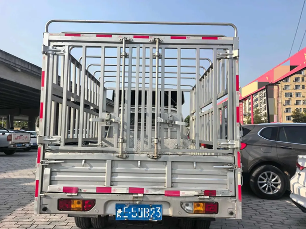 2023 WuLing RongGuang New Truck 2.0L 136HP L4 5MT,autocango,china used car exporter,china ev exporter,chinese used car exporter,chinese used ev exporter
