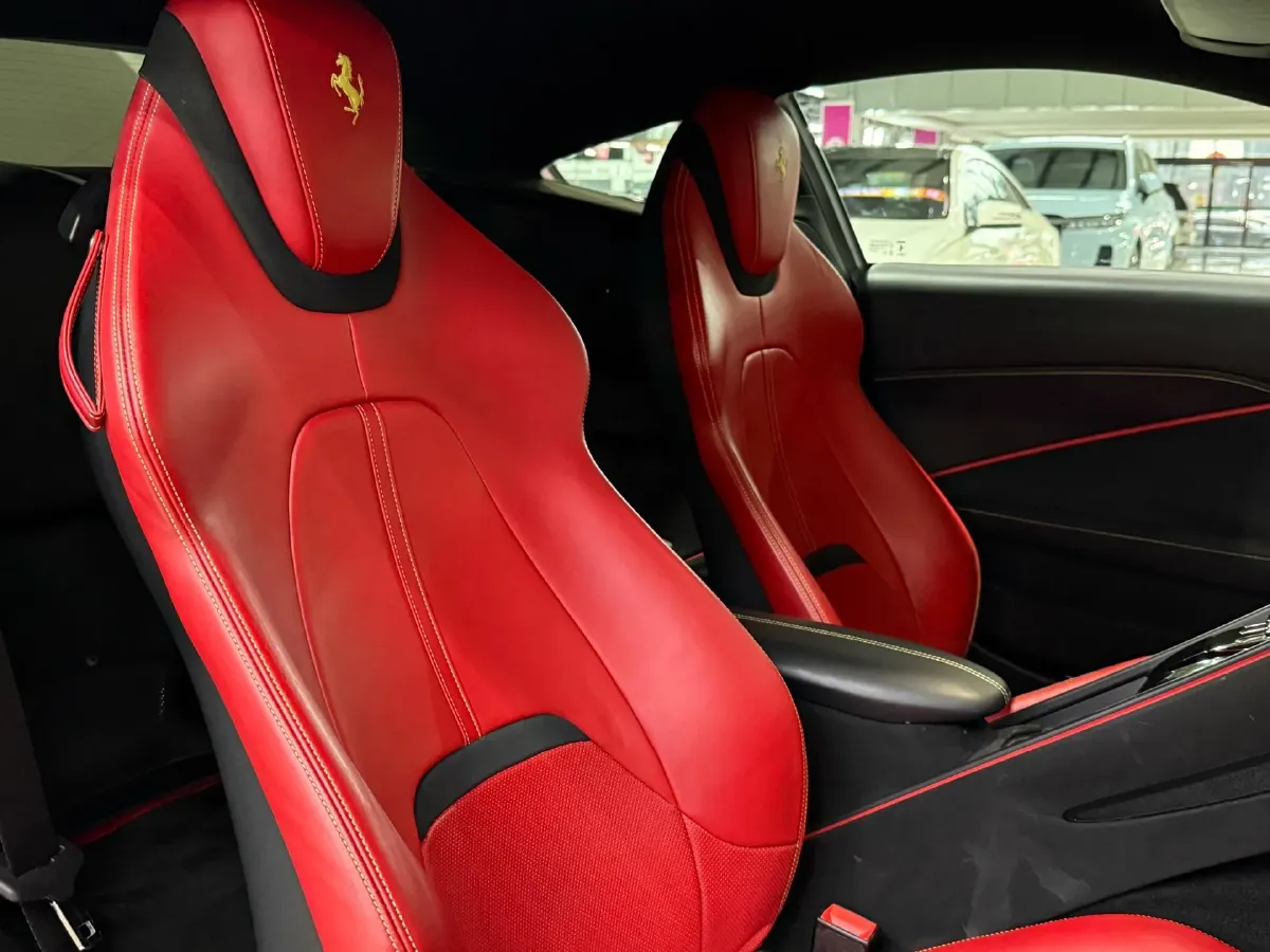 2020 Ferrari Roma 3.9T 620HP V8 8DCT,autocango,china used car exporter,china ev exporter,chinese used car exporter,chinese used ev exporter