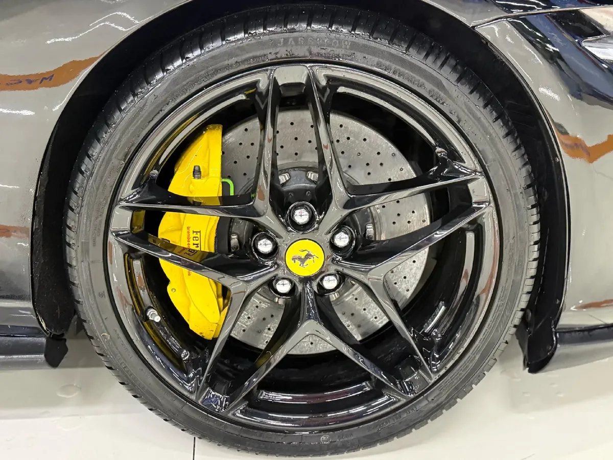 2020 Ferrari Roma 3.9T 620HP V8 8DCT,autocango,china used car exporter,china ev exporter,chinese used car exporter,chinese used ev exporter