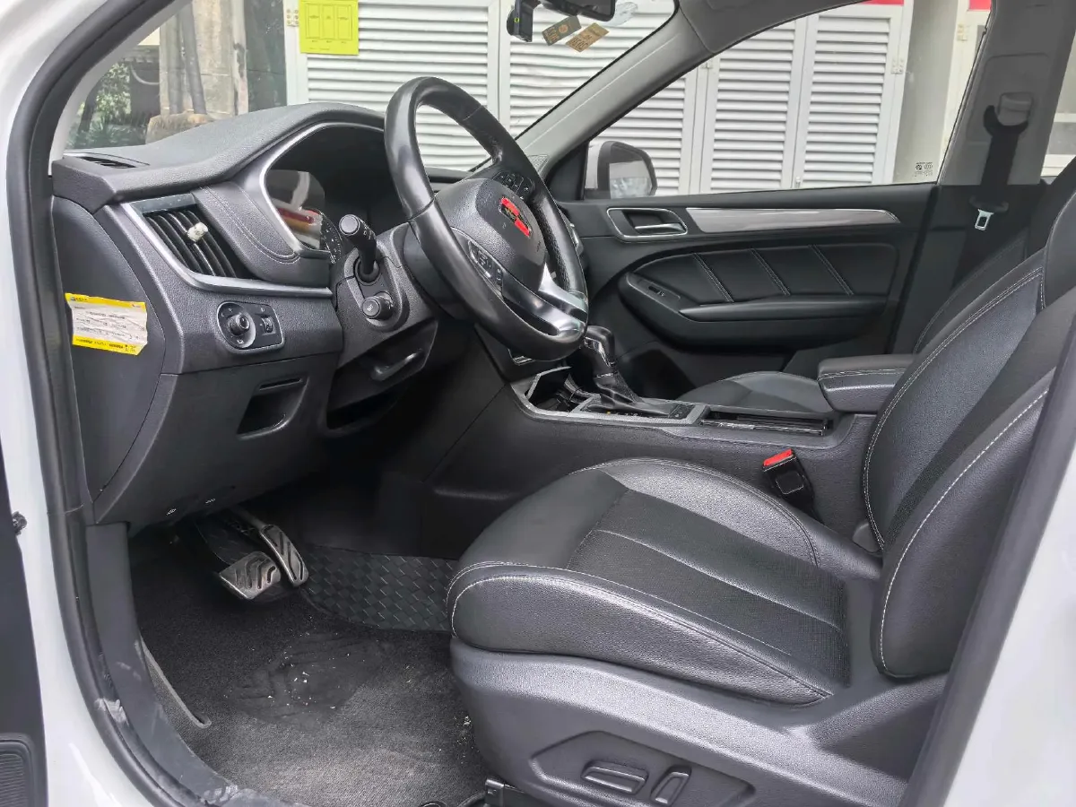 2018 Roewe RX5 2.0T 220HP L4 6DCT,autocango,china used car exporter,china ev exporter,chinese used car exporter,chinese used ev exporter