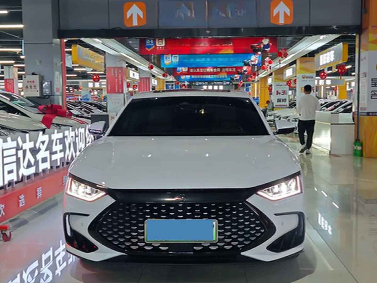 2022 Volkswagen Tiguan L 2.0T 186HP L4 7DCT,autocango,china used car exporter,china ev exporter,chinese used car exporter,chinese used ev exporter