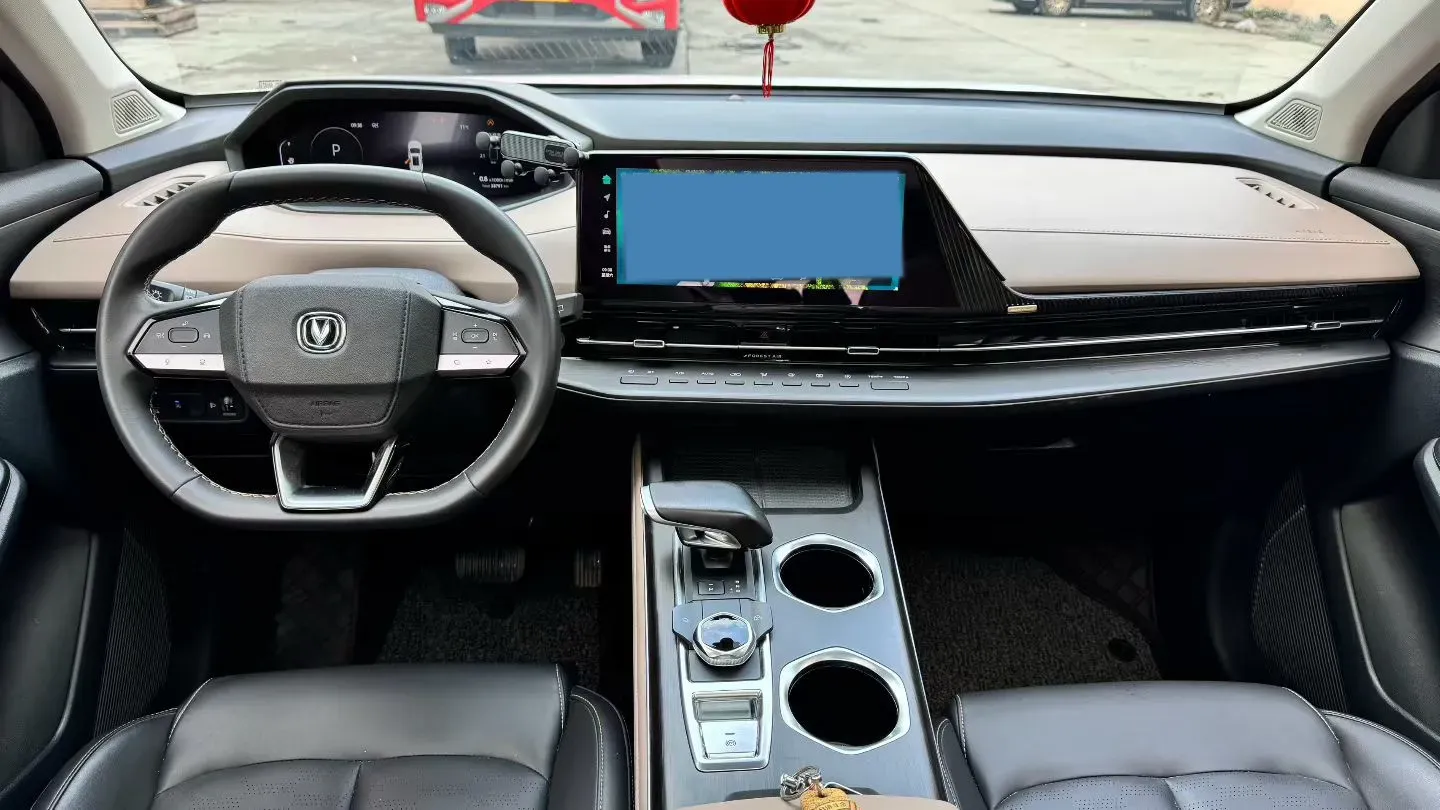 2022 ChangAn Oshan X7 Plus 1.5T 188HP L4 7DCT,autocango,china used car exporter,china ev exporter,chinese used car exporter,chinese used ev exporter