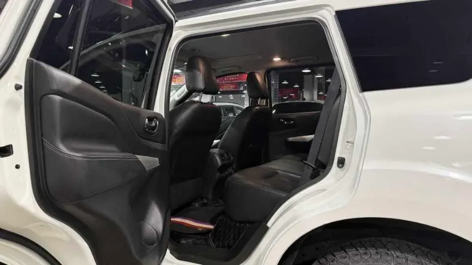 2020 Nissan Terra 2.5L 193HP L4 7AT,autocango,china used car exporter,china ev exporter,chinese used car exporter,chinese used ev exporter