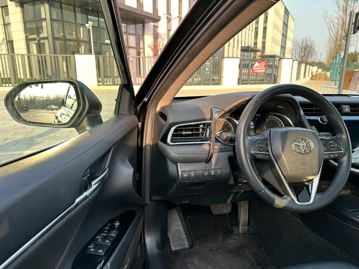 2019 Toyota Camry 2.0L 178HP L4 CVT,autocango,china used car exporter,china ev exporter,chinese used car exporter,chinese used ev exporter