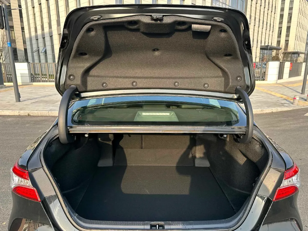 2019 Toyota Camry 2.0L 178HP L4 CVT,autocango,china used car exporter,china ev exporter,chinese used car exporter,chinese used ev exporter