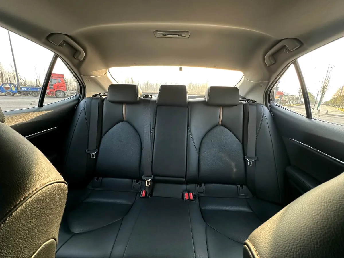 2019 Toyota Camry 2.0L 178HP L4 CVT,autocango,china used car exporter,china ev exporter,chinese used car exporter,chinese used ev exporter